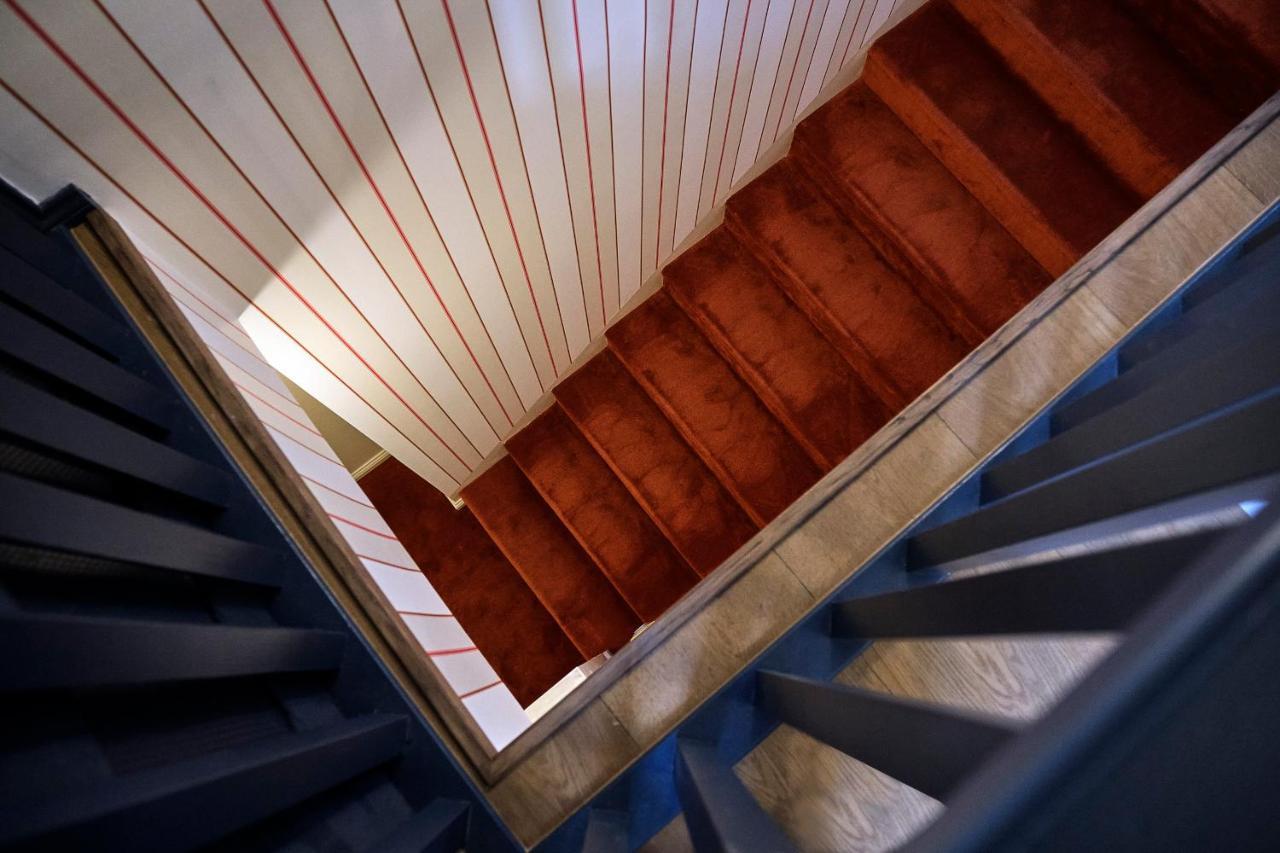 Villa Ammende Restaurant&Hotel Pärnu Esterno foto Stairs